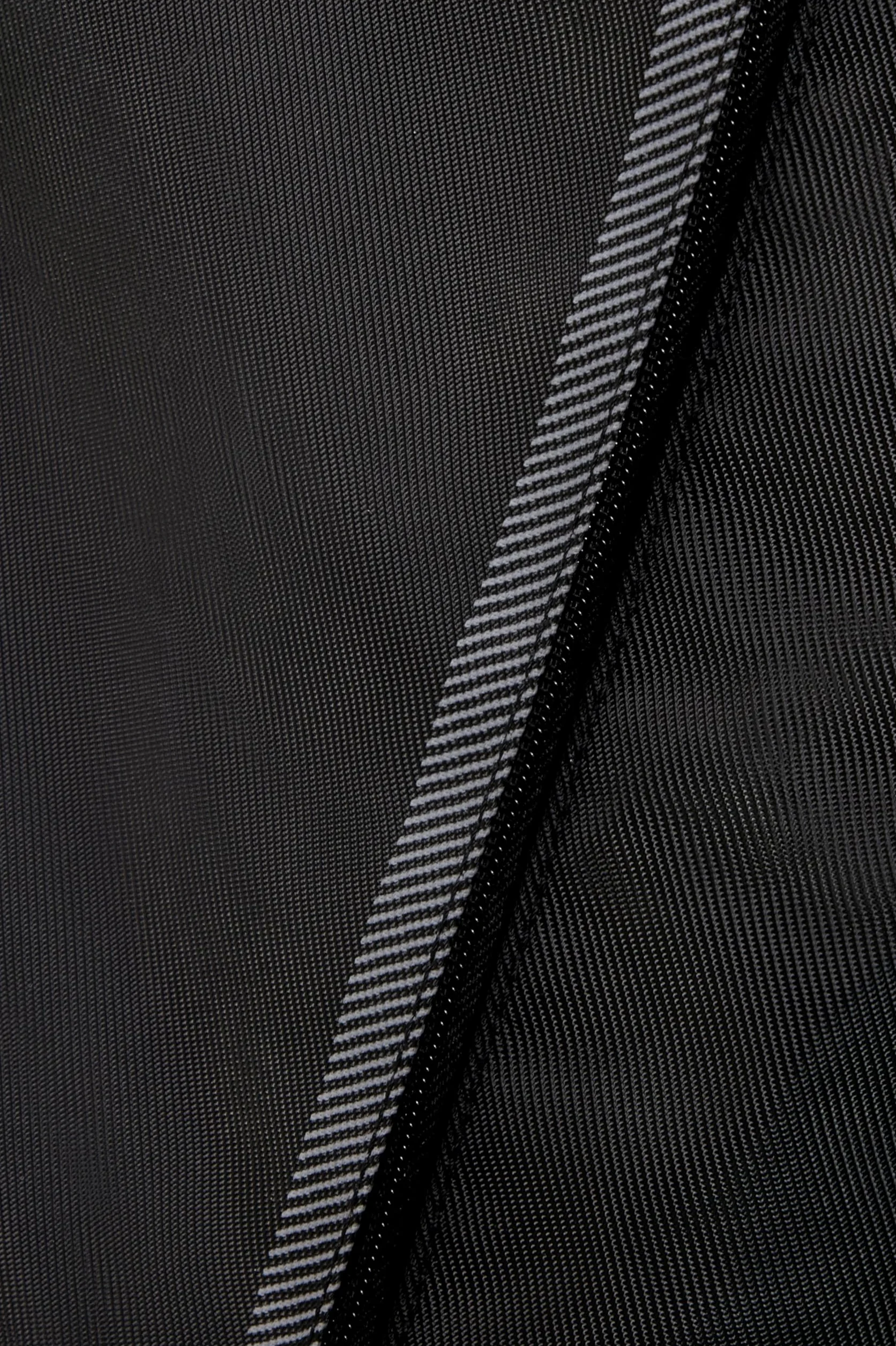 American Tourister Urban Track, Torba podróżna na 2 kółkach, 78.5 cm, 116 L, Czarny asfaltowy
