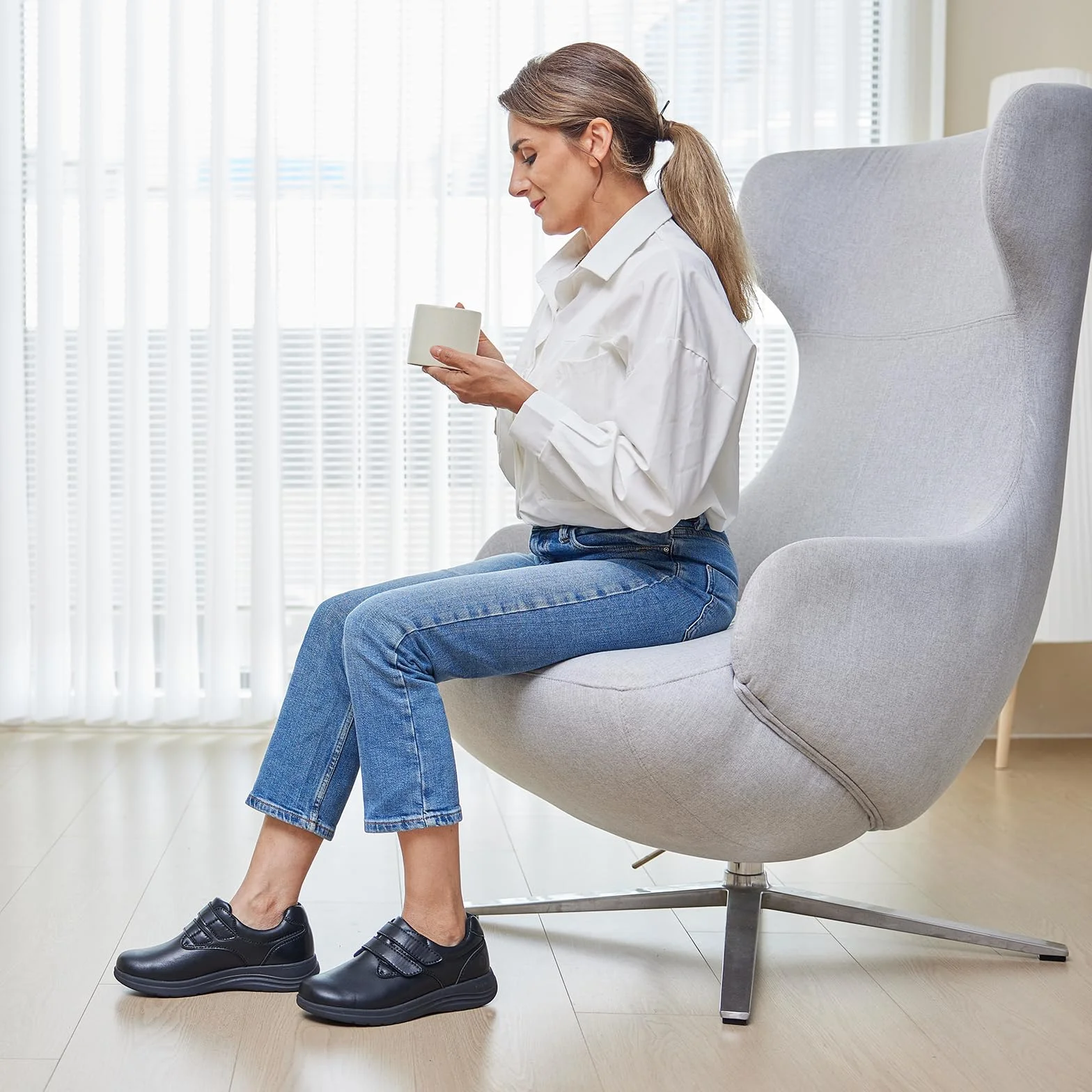 FitVille Diabetic Shoes Damskie bardzo szerokie skórzane kapcie ortopedyczne z regulacją na rzepy Wygodne eleganckie buty do chodzenia dla opuchniętych stóp