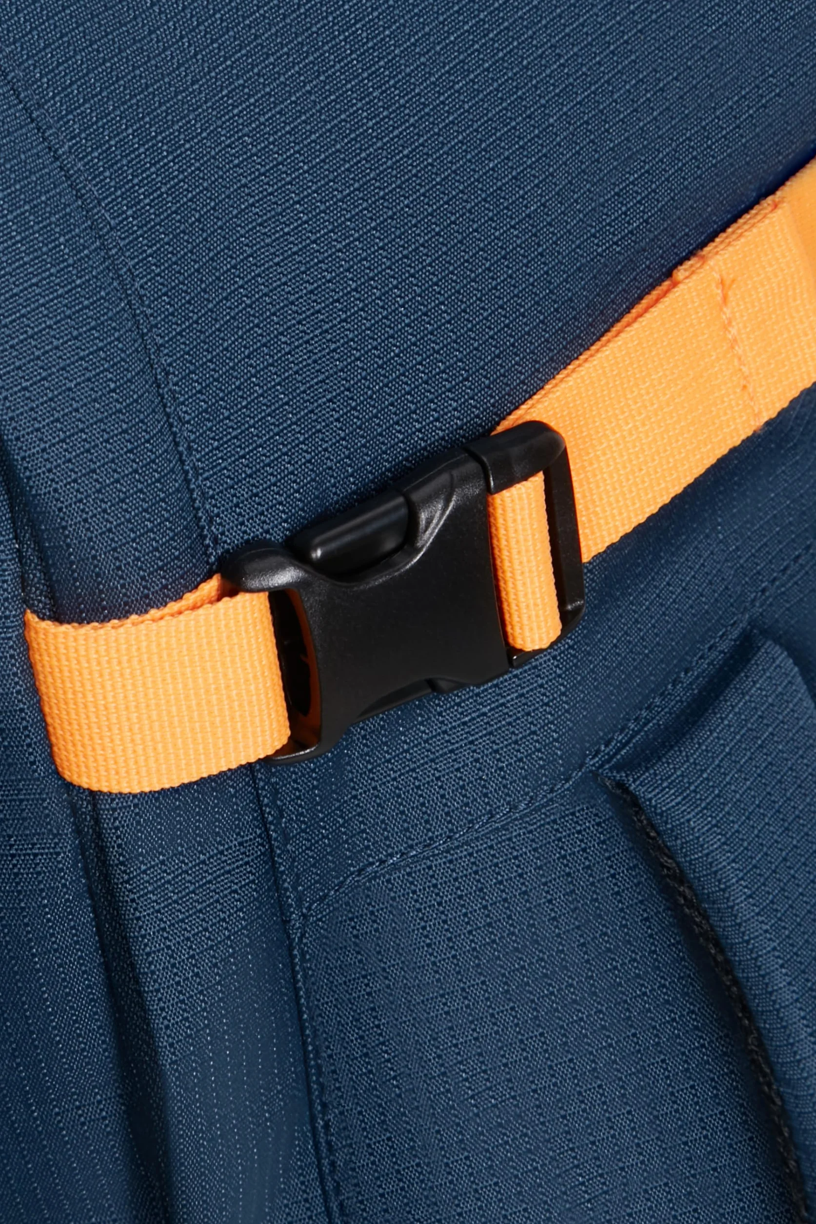 American Tourister Take2Cabin - EasyJet Torba kabinowa 36 x 20 x 45 cm, 38 l, 0,70 kg, bagaż podręczny, plecak samolotowy M pod siedzenie, niebieski/pomarańczowy (Dark Navy/Radiant Orange)