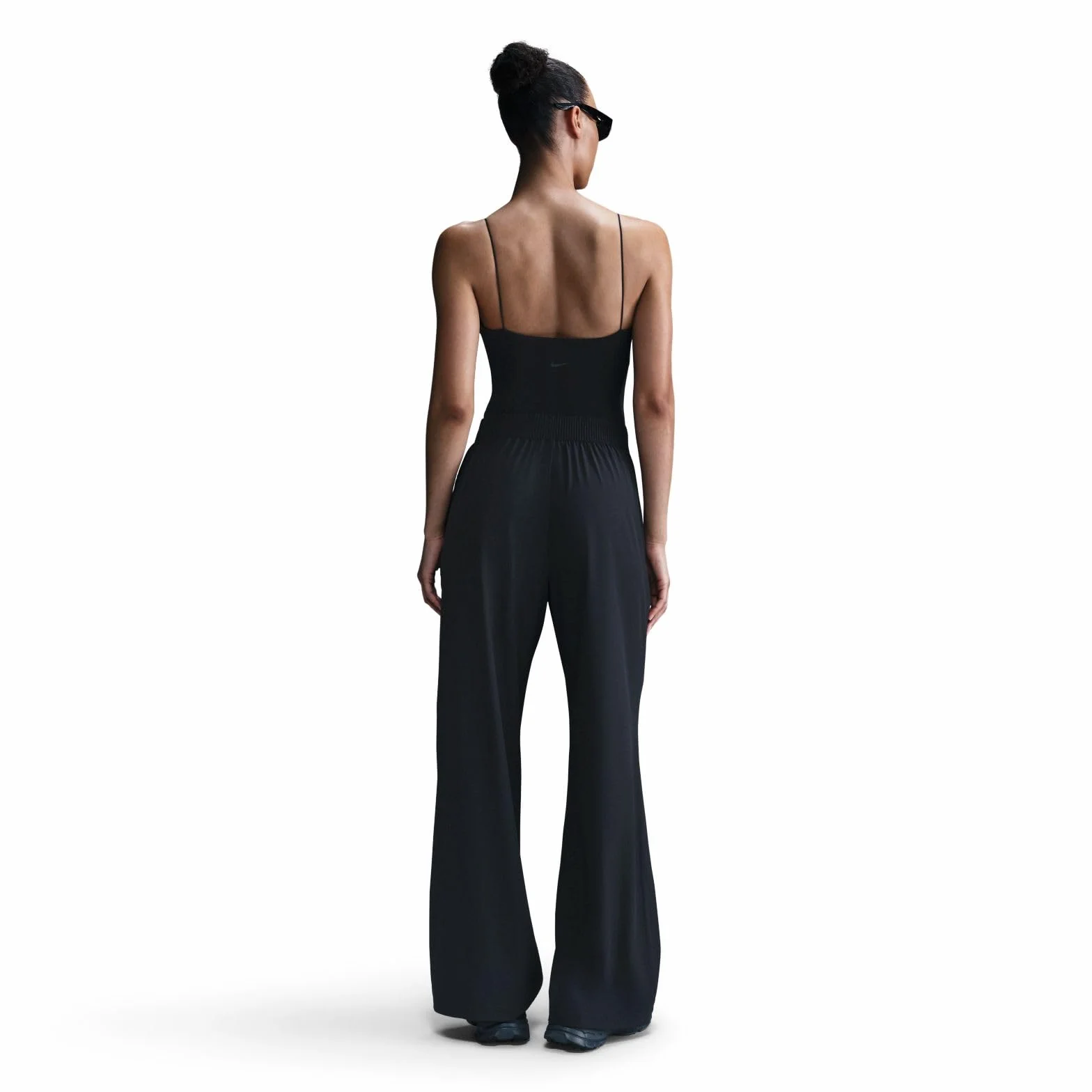 NIKE Nike 24.7 Perfectstretch Dri-fit-hose Mit Hohem Bund Und Weitem Bein (Damen) - Spodnie Kobiety