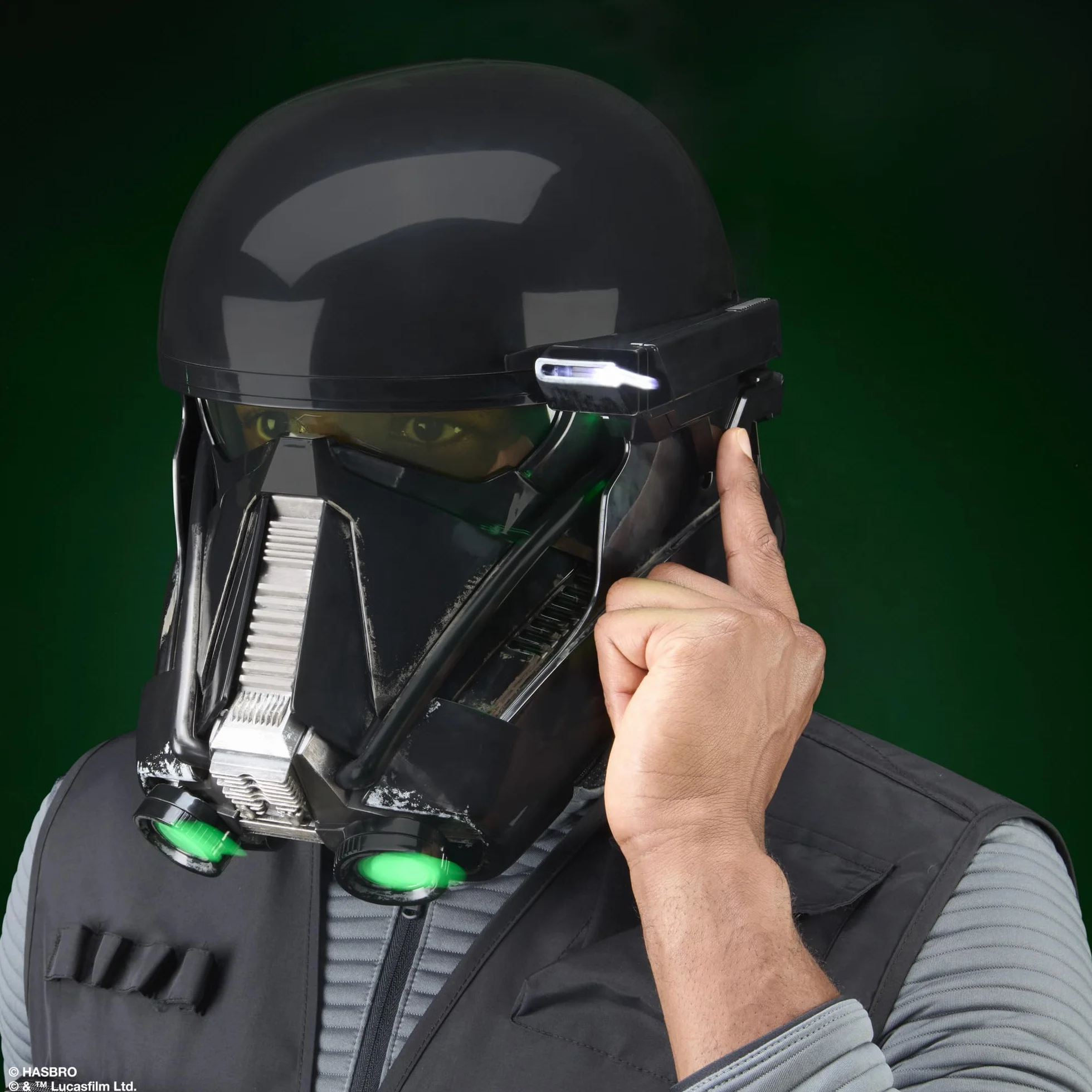 Hasbro Star Wars optymalnej jakości Elektroniczny Hełm Imperialnego Szturmowca Śmierci z Kolekcji Star Wars The Black Series, Zabawka Tematyczna dla Dorosłych