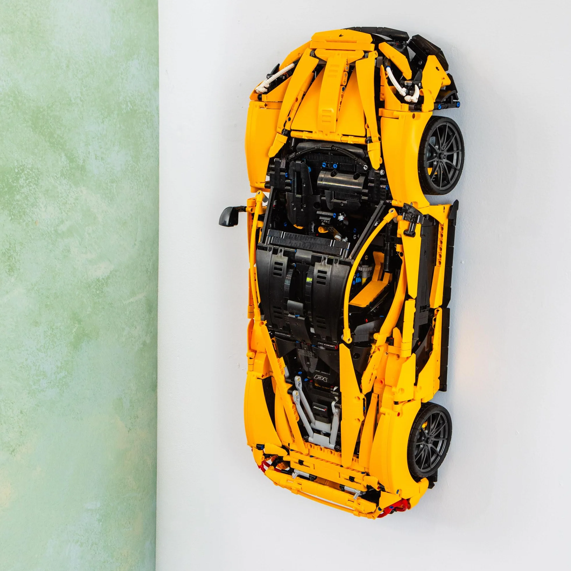 Uchwyt ścienny kompatybilny z Lego Technic McLaren P1 42172 - bezpiecznie zaprezentuj swój samochód - zestaw Lego nie jest dołączony