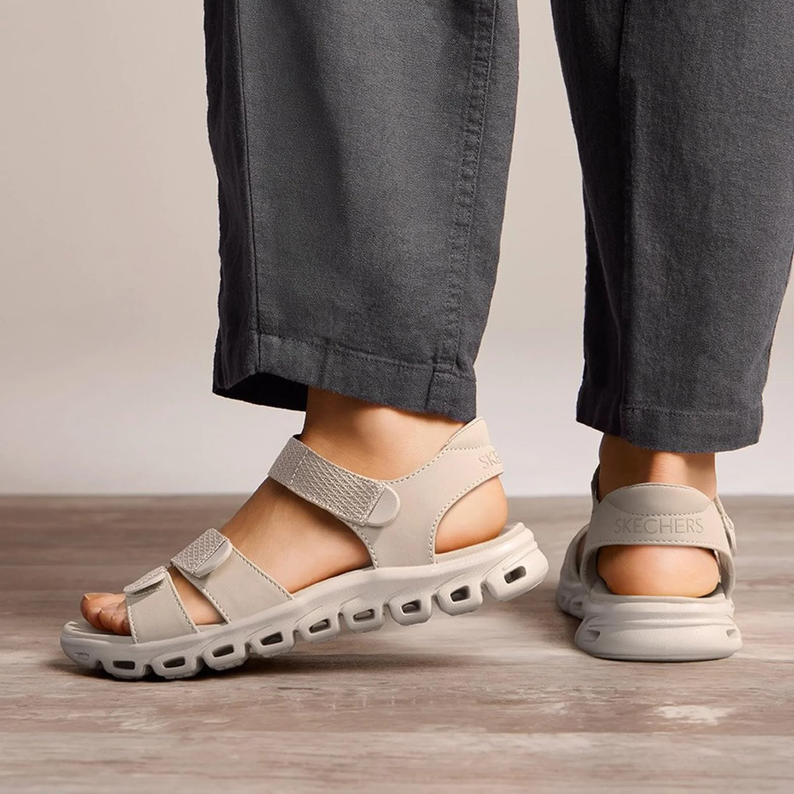 Skechers Kobiety Glide-step - Count On MeSandały sportowe