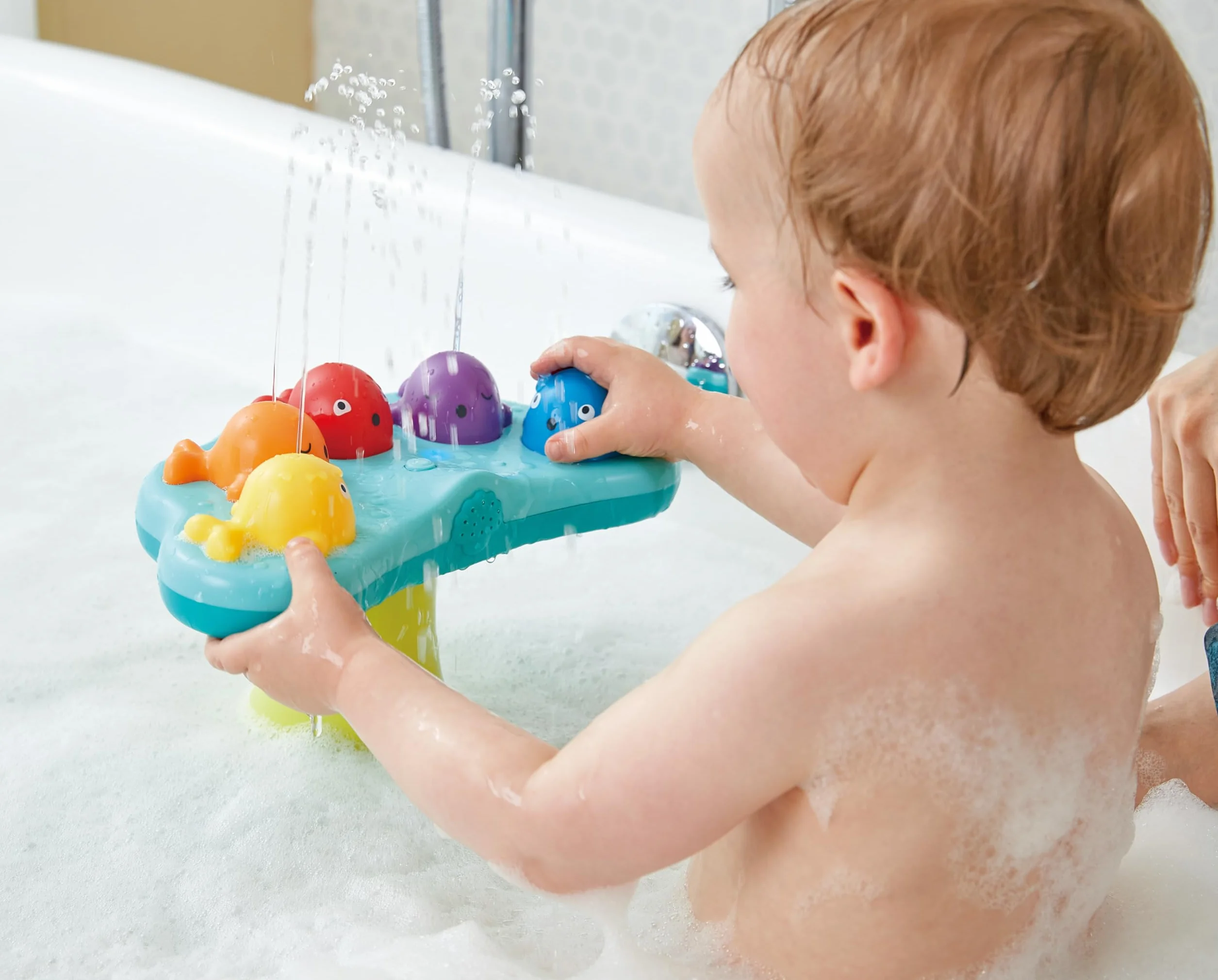 Hape Musical Whale Fountain Bath Toy,Multicolor,E0218