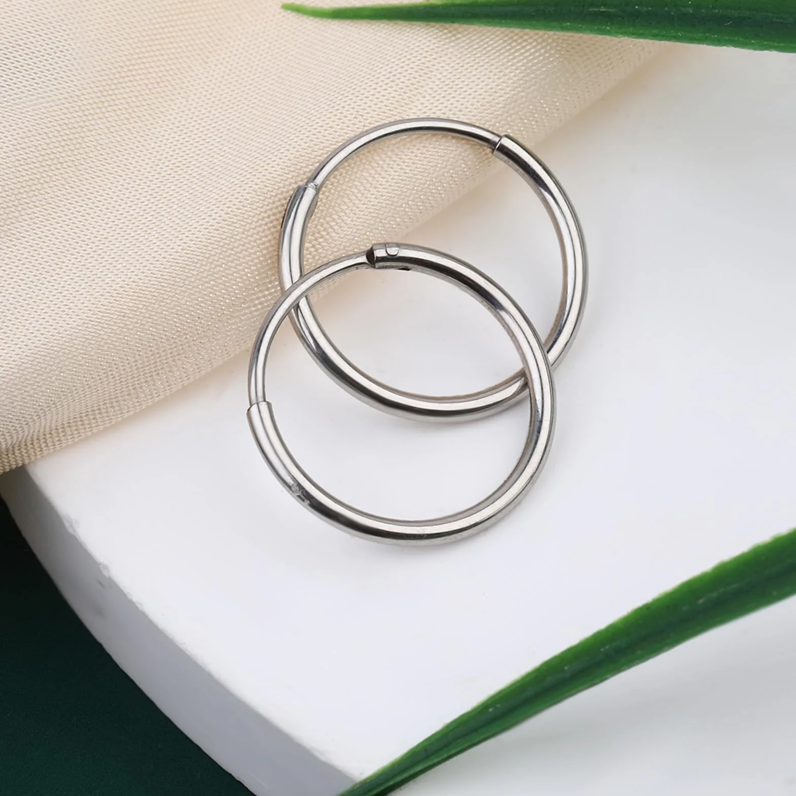Tucnoeu 1 para męskich kolczyków ze stali chirurgicznej, kolczyki kreolskie ze stali nierdzewnej, srebrne, 8 mm-12 mm