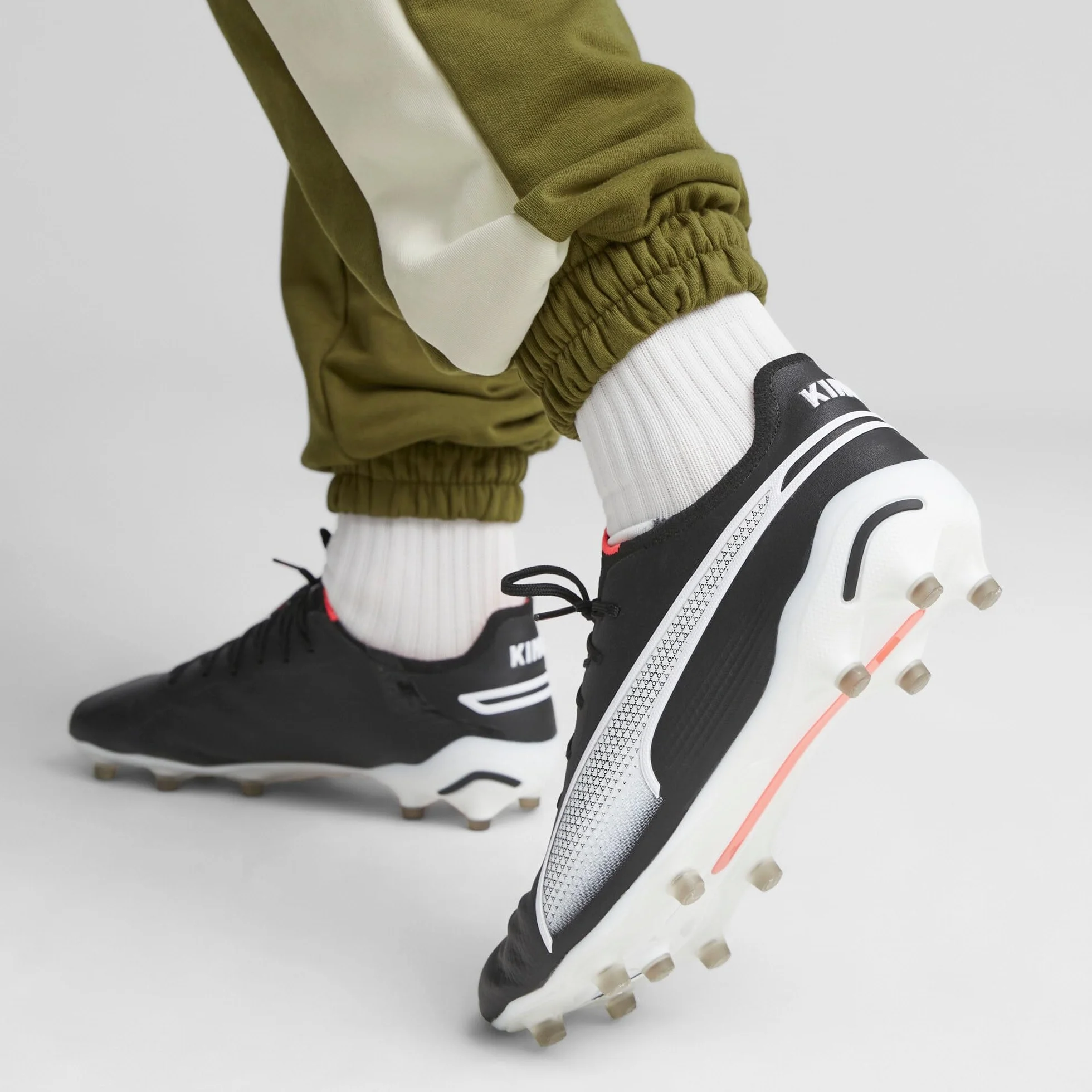 PUMA Uniseks King Ultimate Fg/AgButy lekkoatletyczne