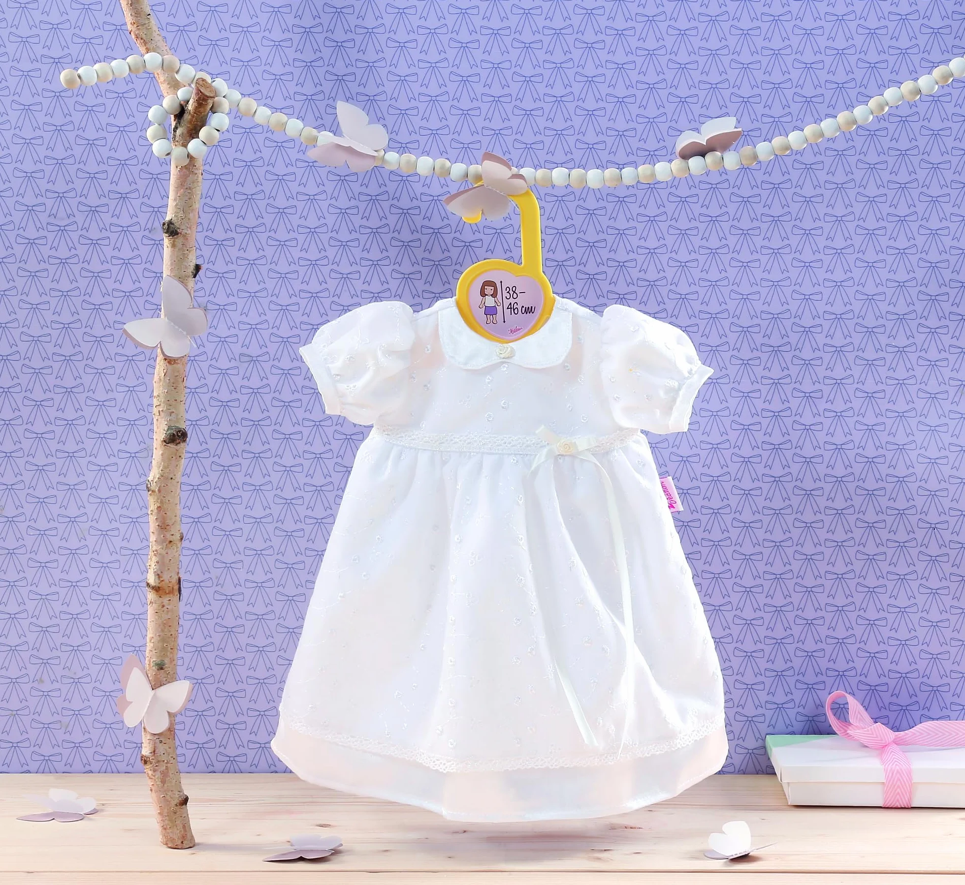 Dolly Moda, Ubranie dla lalek, sukienka do chrztu 43 cm, biała sukienka z haftem kwiatowym, 871423 Zapf Creation