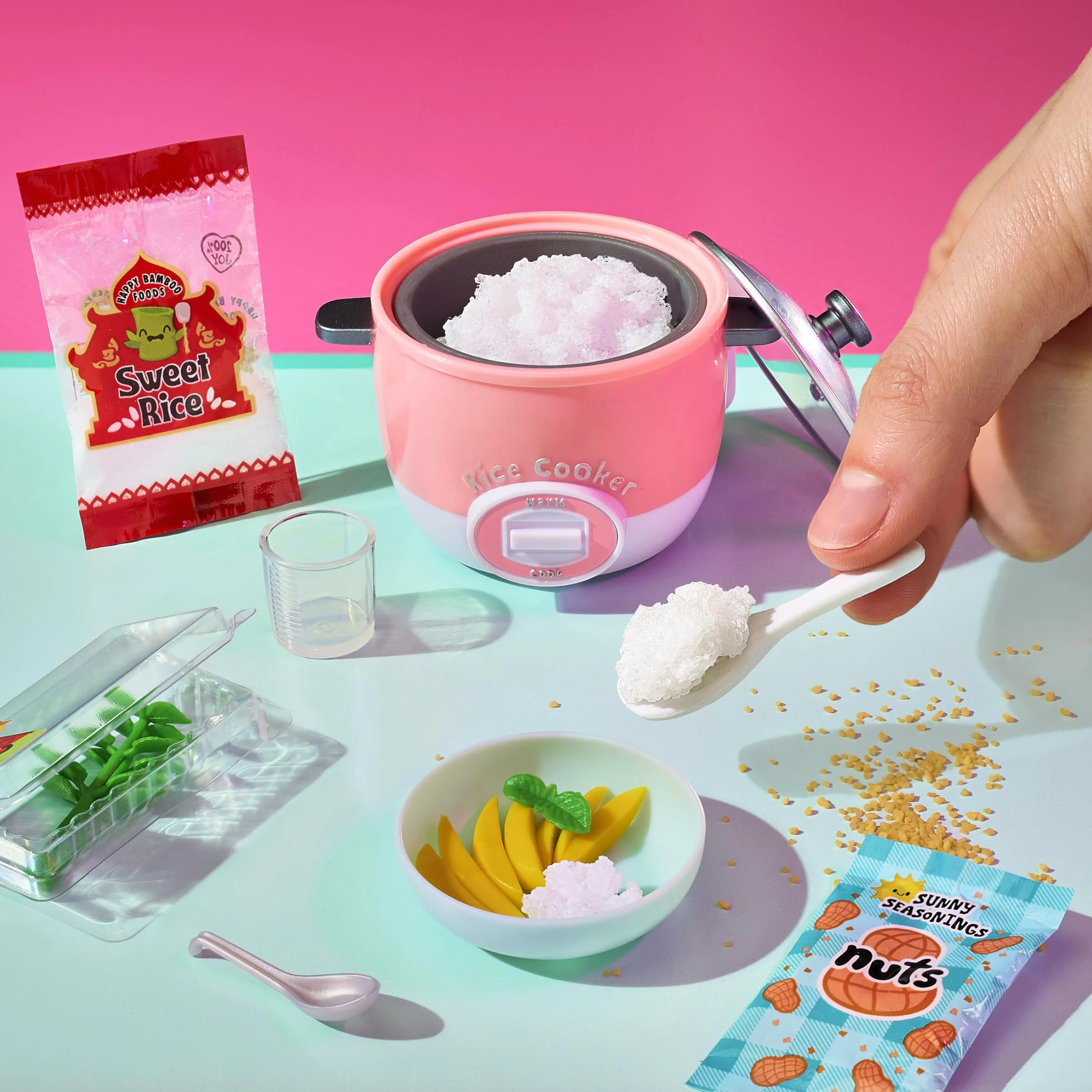 MGA's Miniverse Make It Mini From Scratch Appliances Series 3 - Działające Mini Urządzenia, Rękodzieło z Żywicy DIY, Zabawa w Kuchni, Niejadalne - dla Kolekcjonerów i Dzieci w Wieku 8+ Lat