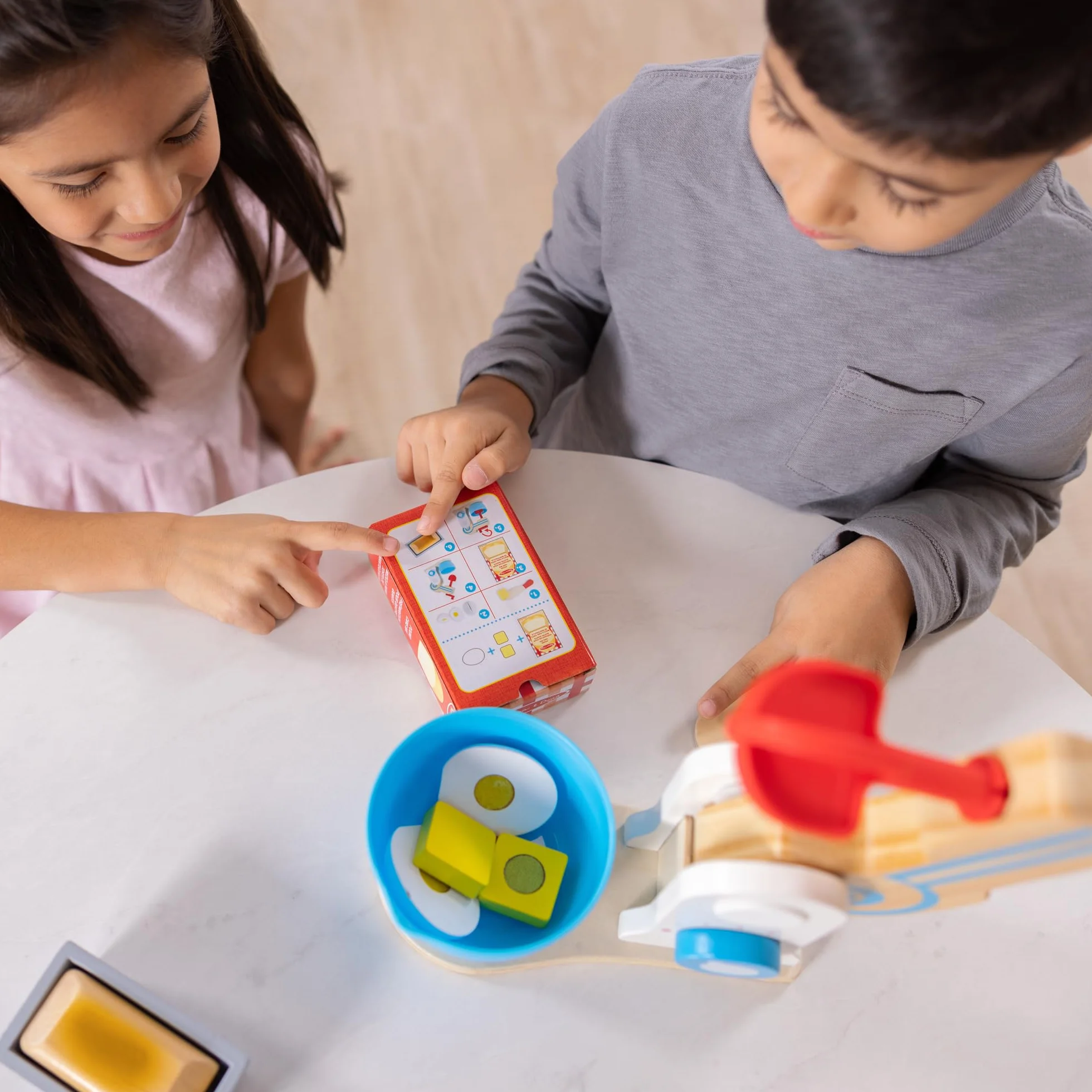 Melissa & Doug Drewniany Zestaw Mikserów do robienia ciasta 3+ Udawanie Zabawy Zabawka do odgrywania Ról
