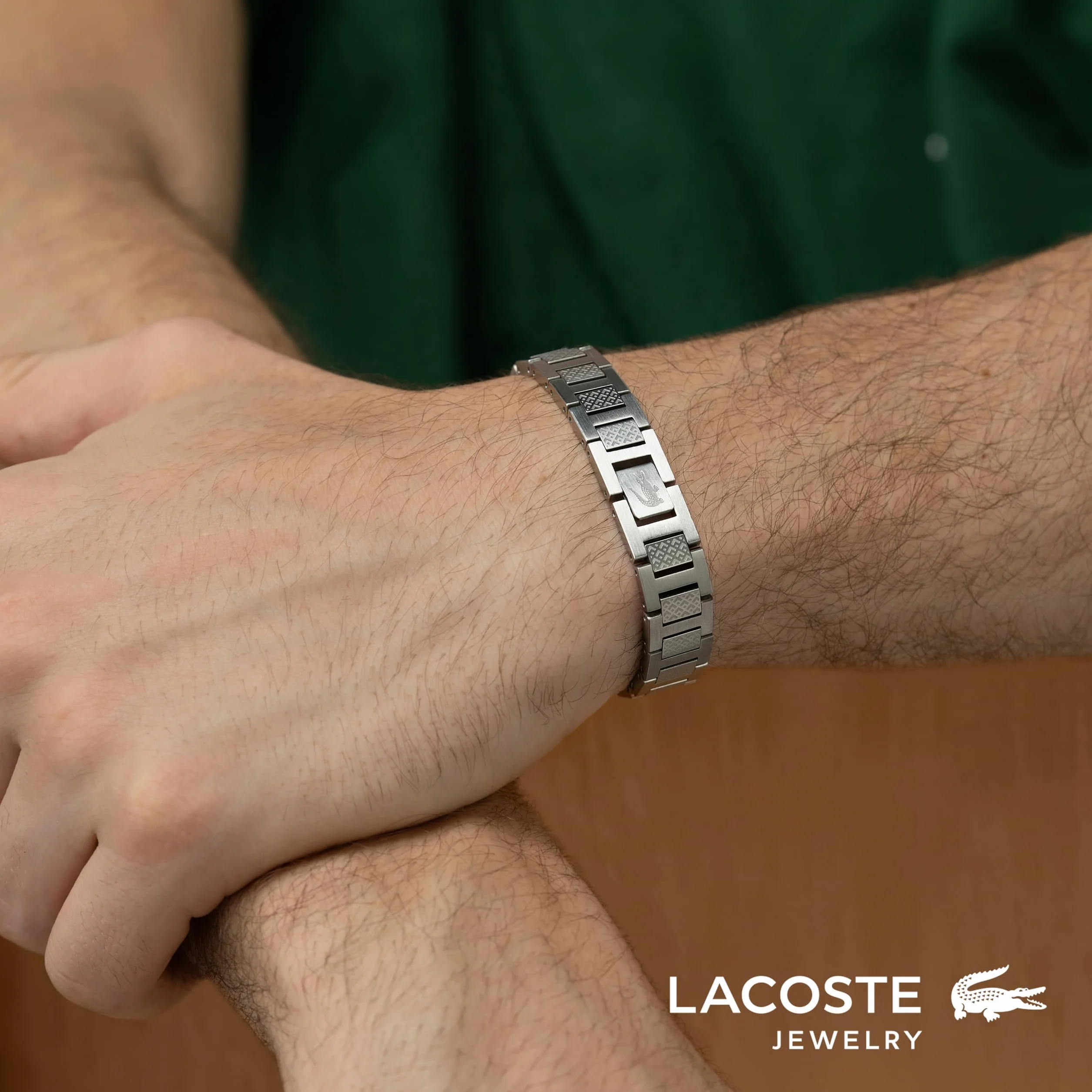 Lacoste METROPOLE Collection Link Bransoletka ze stali nierdzewnej ozdobiona wzorem petit piqué - dostępna dla niego i dla niej