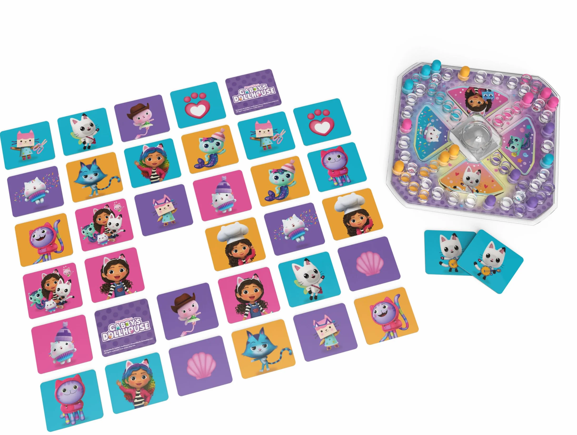 Gabby's Dollhouse Sorry Pop Up i Memo gra – dwie klasyczne gry w jednym zestawie, Sorry (Pachisi) z kostką pop-up i 72 kartami memo z popularnymi postaciami Gabby, od 4 lat, dla 2-4 graczy