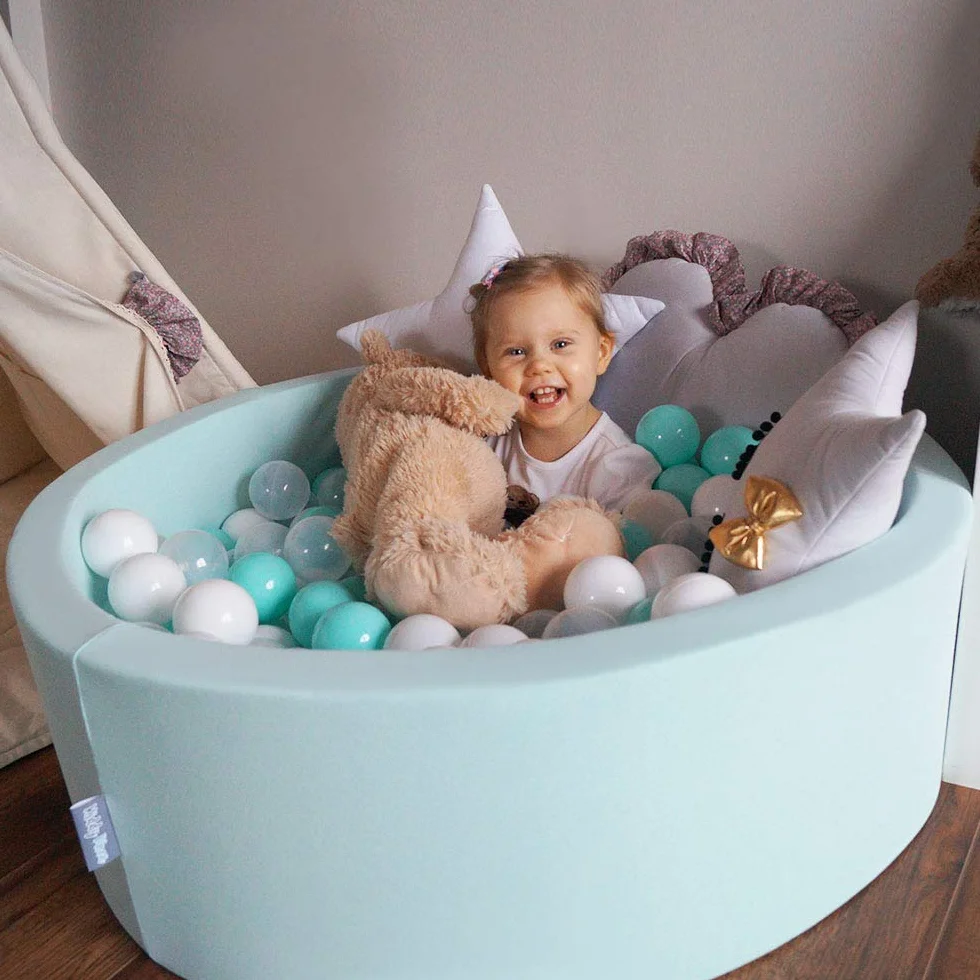 KiddyMoon Plastikowe Piłeczki 100 Sztuk ∅ 7cm Wielokolorowe Zestawy Kulek