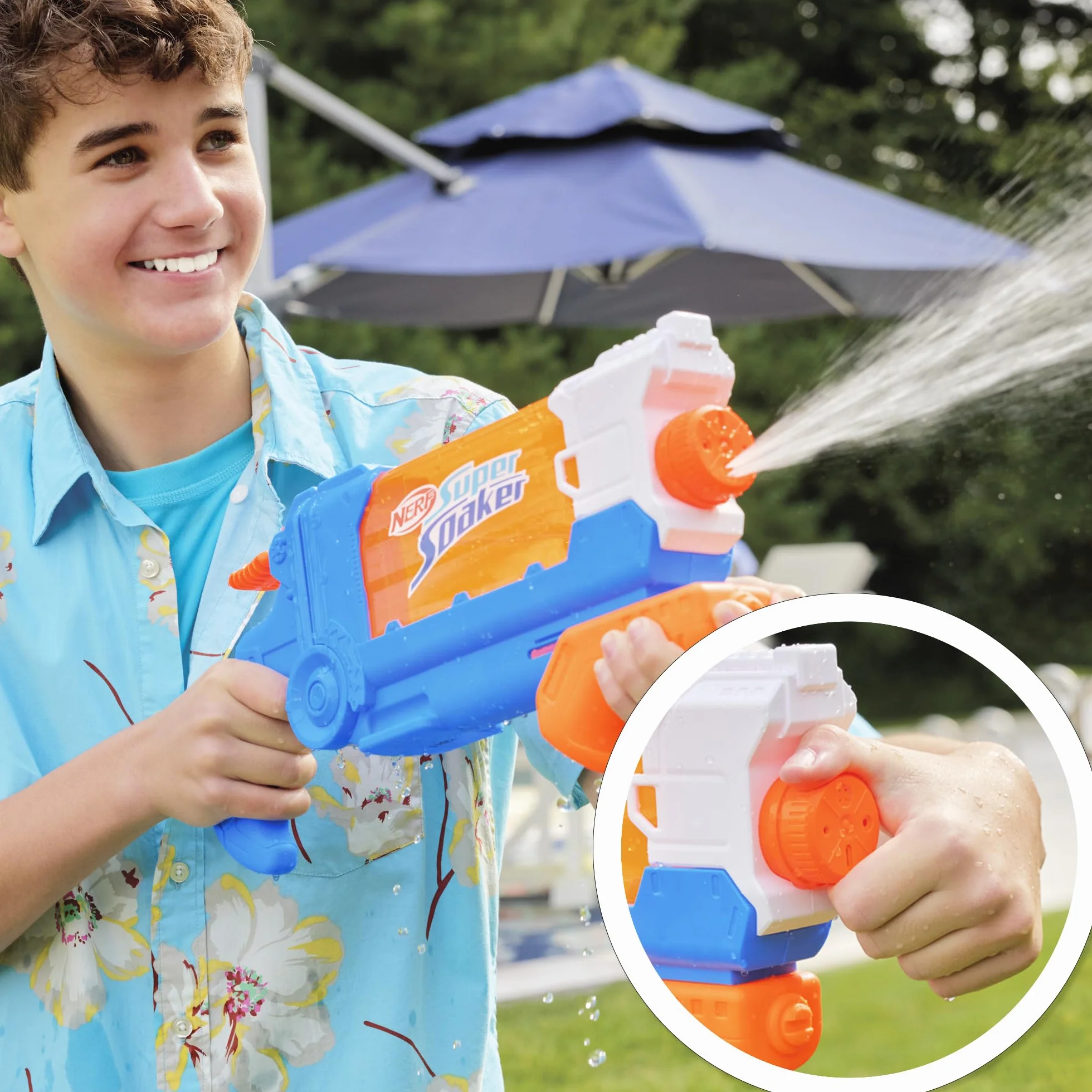 NERF Wyrzutnia wodna Nerf Super Soaker Flip Fill, 4 style polewania, szybkie napełnianie, zbiornik o pojemności 887 ml, wodne zabawki