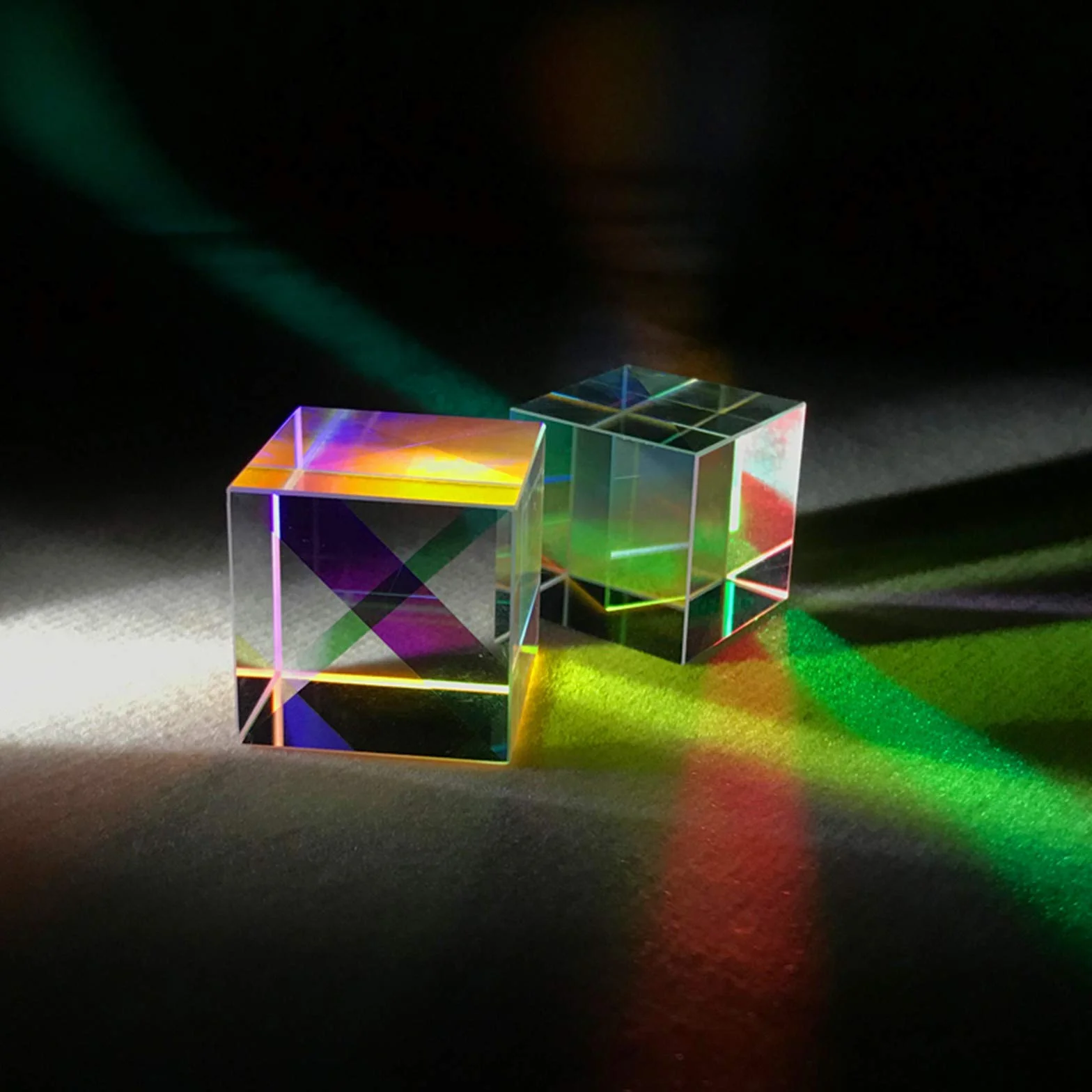 XIAOTENG 2,3 cm kostka pryzmat ze szkła optycznego, pryzmat dichroiczny RGB, eksperyment optyczny, popularna nauka dla dzieci, do nauki i dekorowania kreatywnych prezentów, z pudełkiem do przechowywania