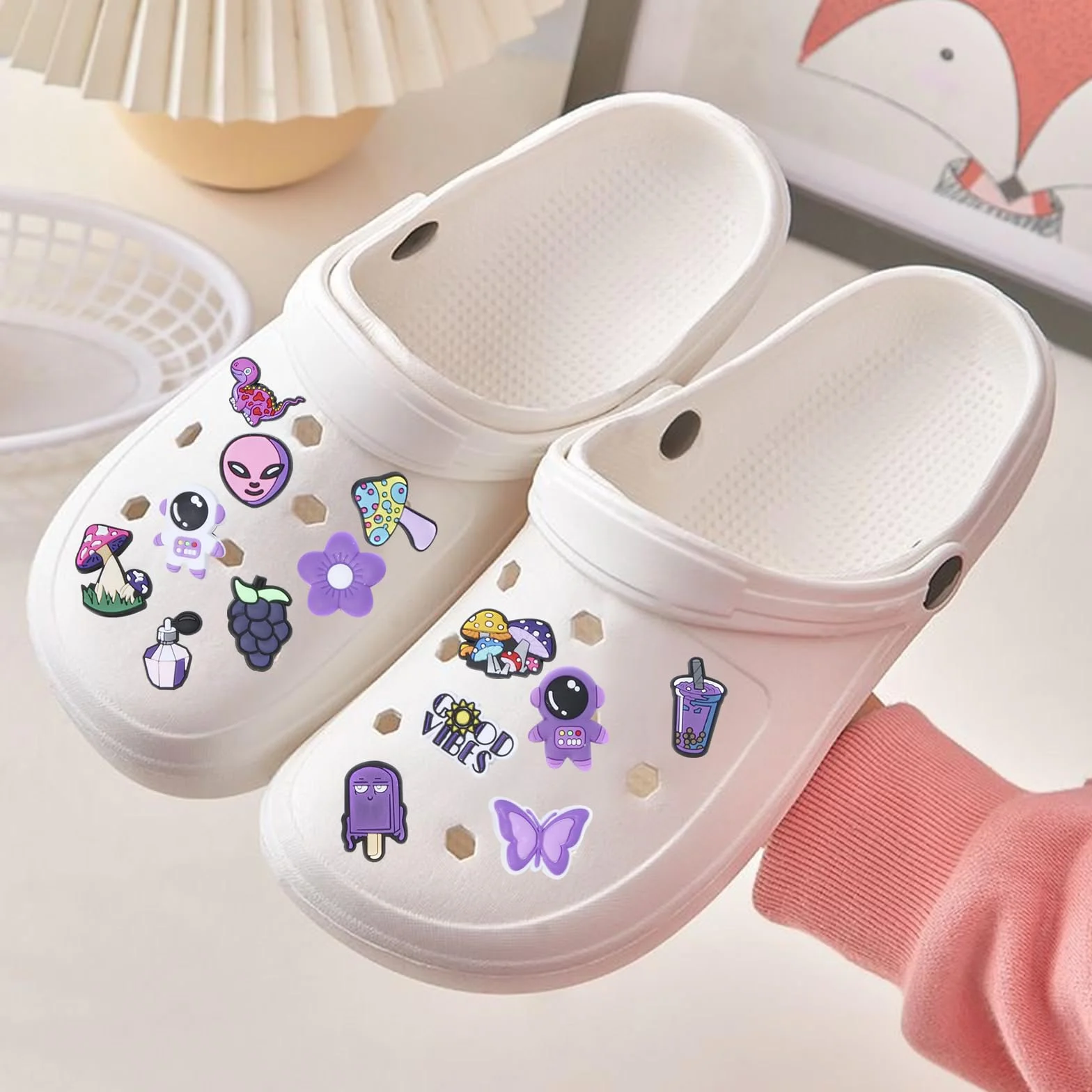 45 szt. zawieszek do butów Croc, kreskówkowe akcesoria do butów Crocs Charms, kosmos na chodaki Crocs, akcesoria, dziewczęta, kobiety, chłopcy, dorośli, prezenty na przyjęcie urodzinowe, Jeden