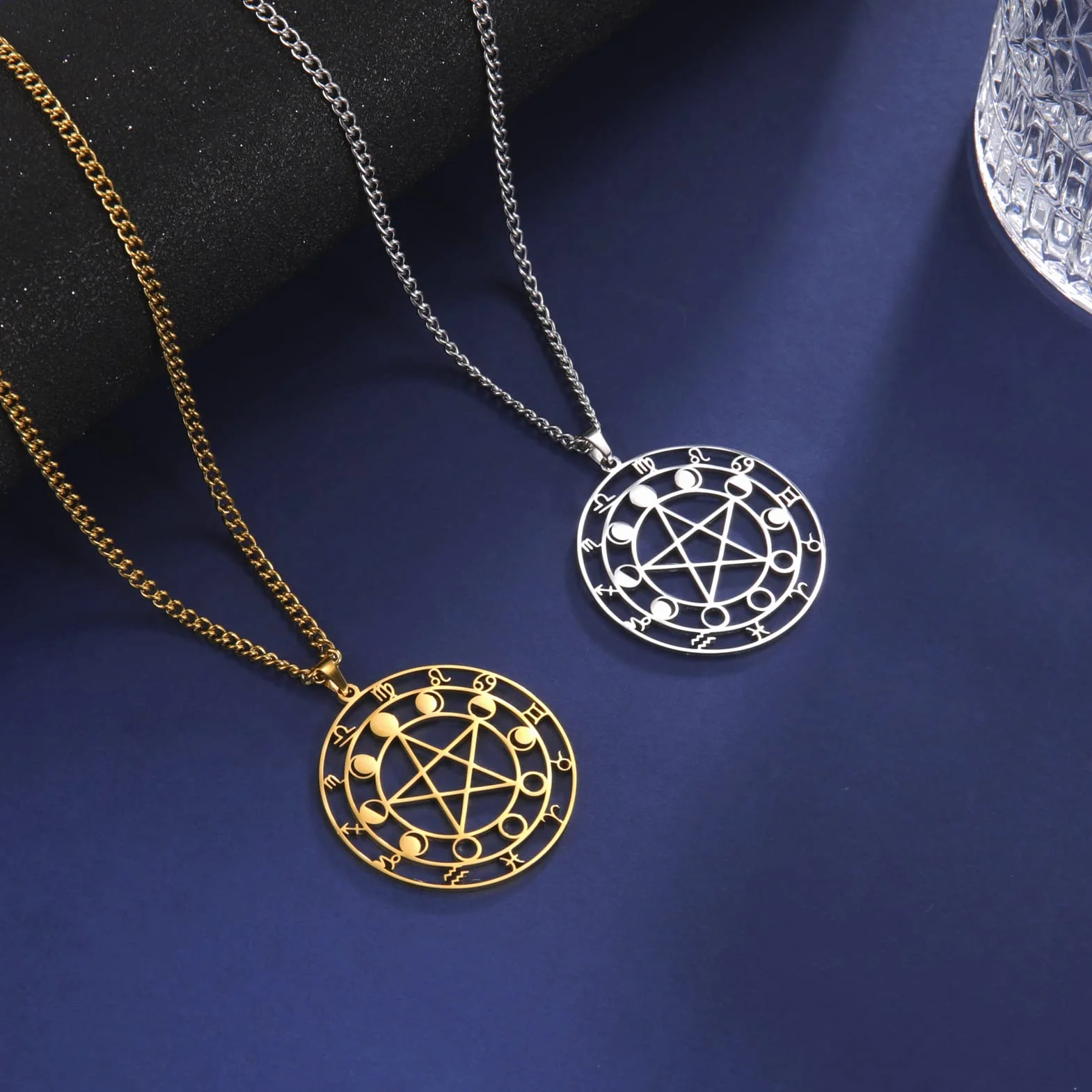Dreamtimes Naszyjnik z wisiorkiem ze stali nierdzewnej, pentagram, 12 konstelacji, wisiorek celtycka, gwiazda, księżyc, wiccan, pogański naszyjnik, magiczny amulet, biżuteria dla mężczyzn i kobiet
