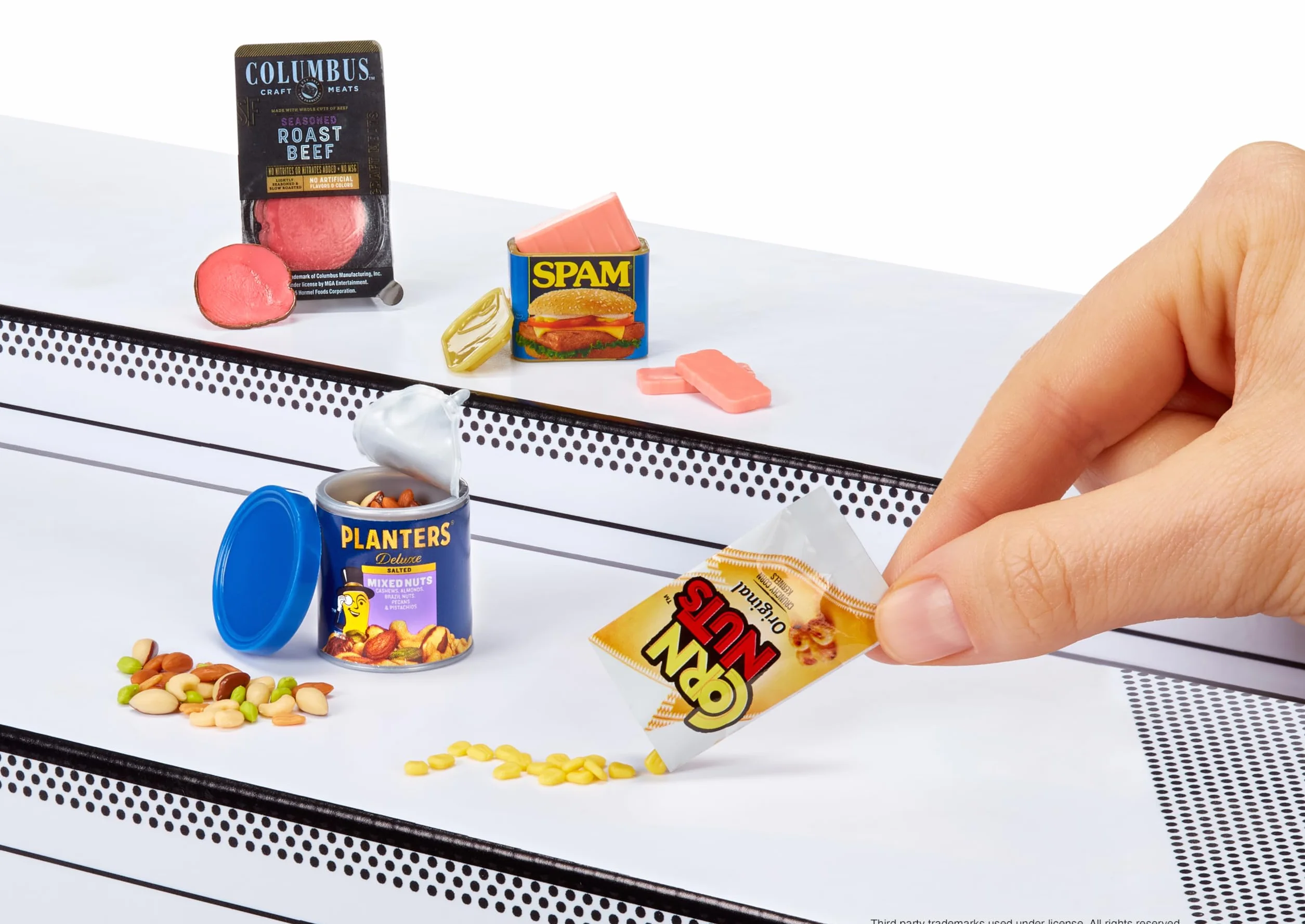 MGA's Miniverse Real Brands - Mini Przedmioty Kolekcjonerskie, Repliki Żywności, Marki Żywności, Niejadalne - dla Kolekcjonerów w Wieku 8+ Lat