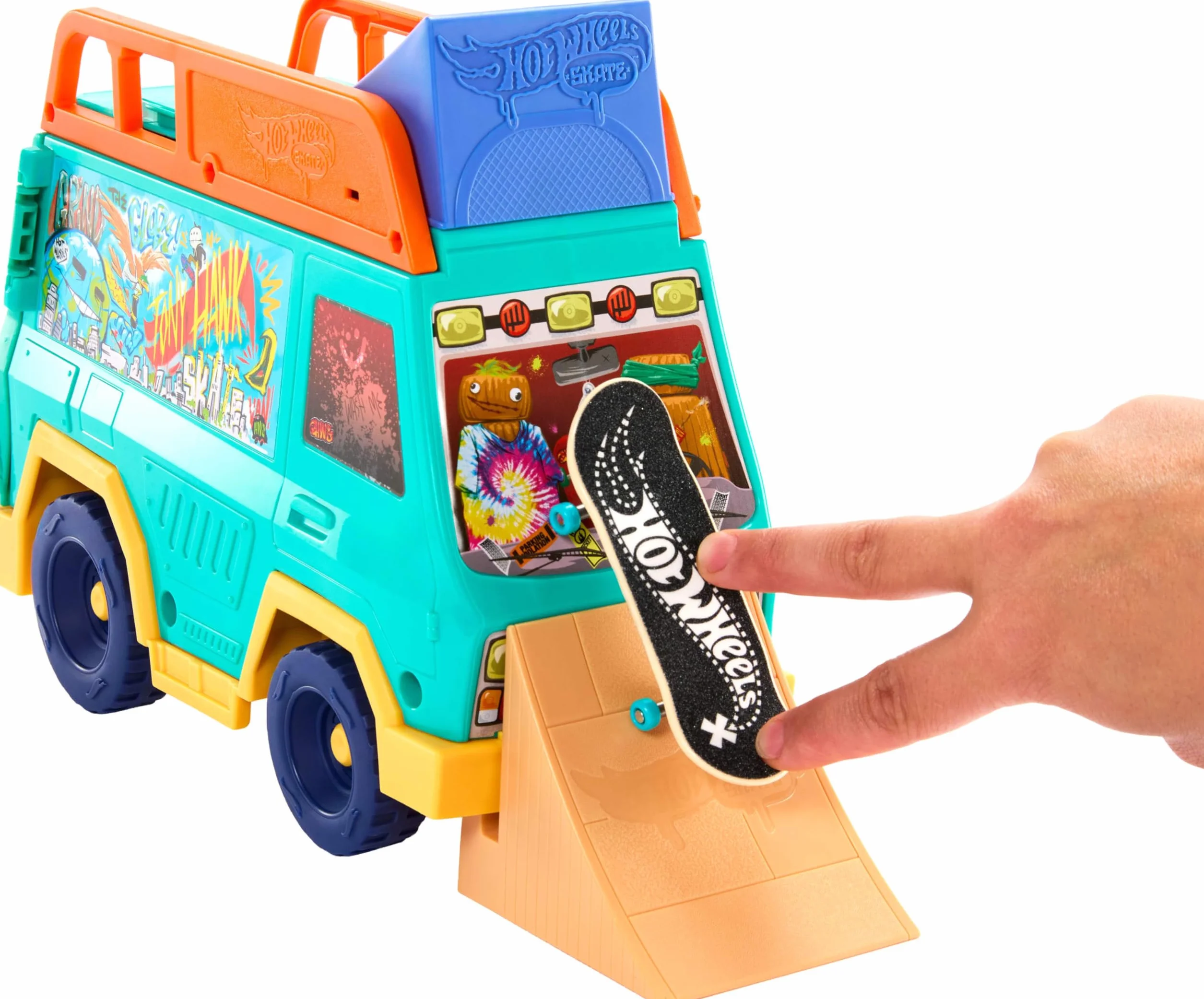 Hot Wheels Skate Van Pojazd i zestaw do zabawy 2 w 1 zaprojektowany we współpracy z Tonym Hawkiem, z wyjątkową deskorolką do jazdy palcami i parą butów na palce, zabawka dla dzieci, JGG91