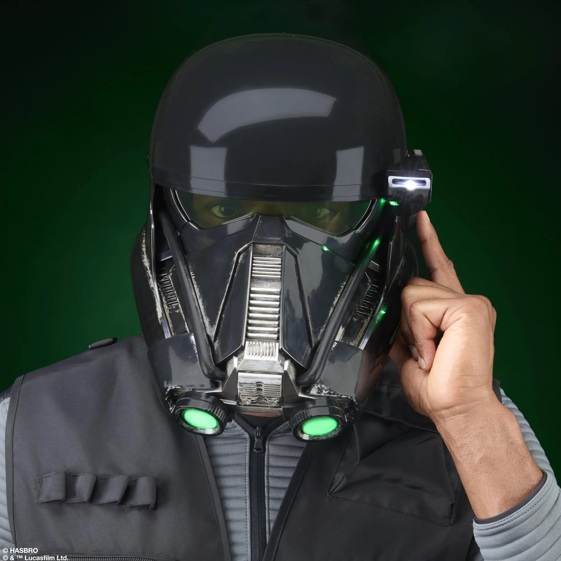 Hasbro Star Wars optymalnej jakości Elektroniczny Hełm Imperialnego Szturmowca Śmierci z Kolekcji Star Wars The Black Series, Zabawka Tematyczna dla Dorosłych
