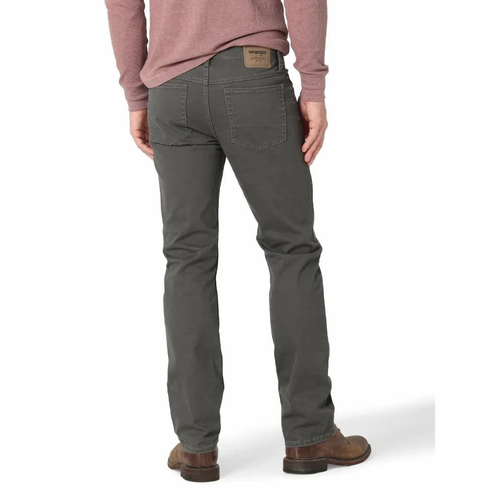 Wrangler Authentics Slim Fit Straight Leg Jean - Dżins Mężczyźni