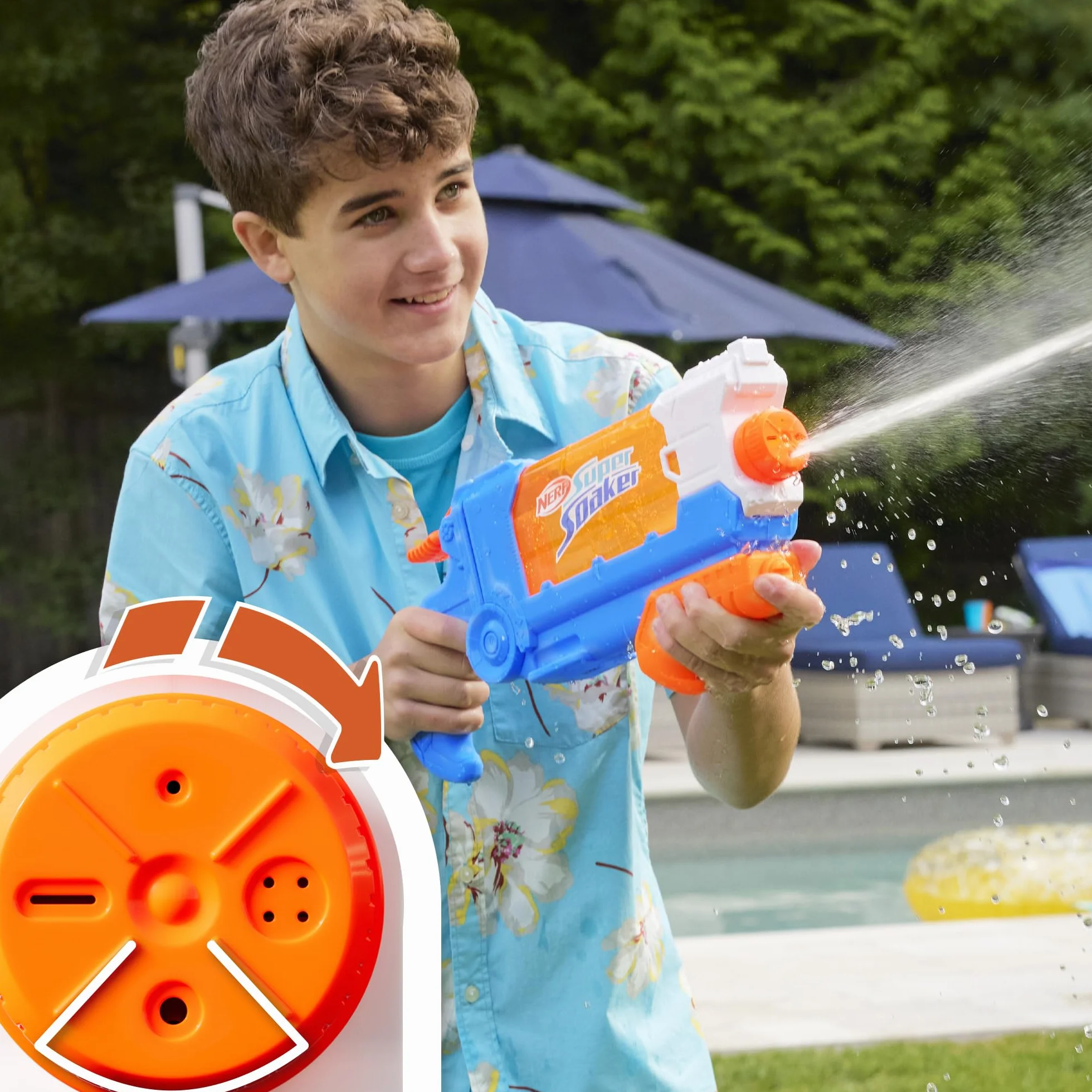 NERF Wyrzutnia wodna Nerf Super Soaker Flip Fill, 4 style polewania, szybkie napełnianie, zbiornik o pojemności 887 ml, wodne zabawki