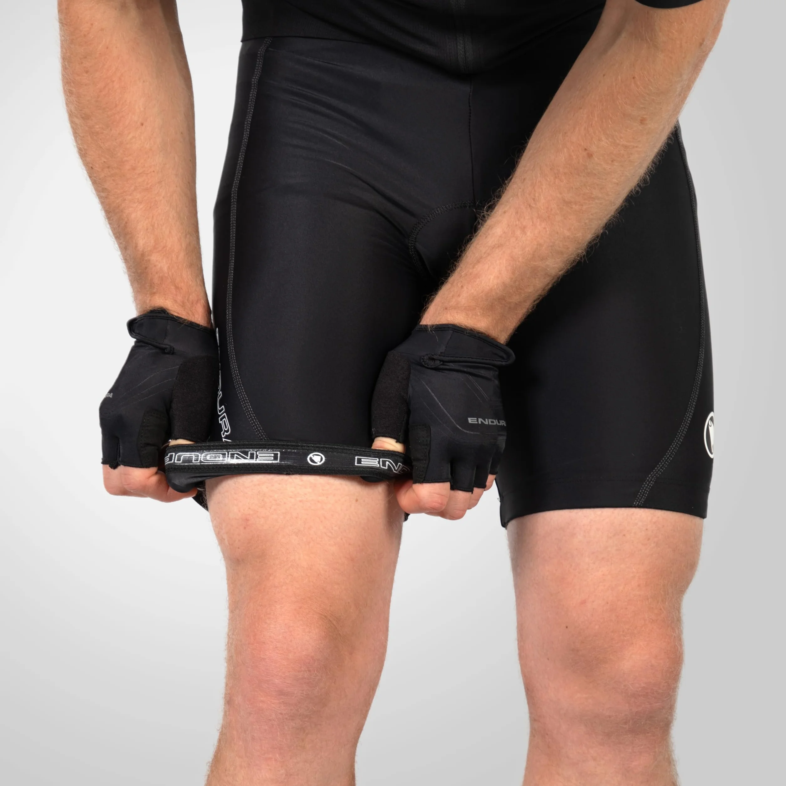 Endura 6-panelowe spodenki rowerowe wyściełane do jazdy na rowerze, lycra z podkładką antybakteryjną