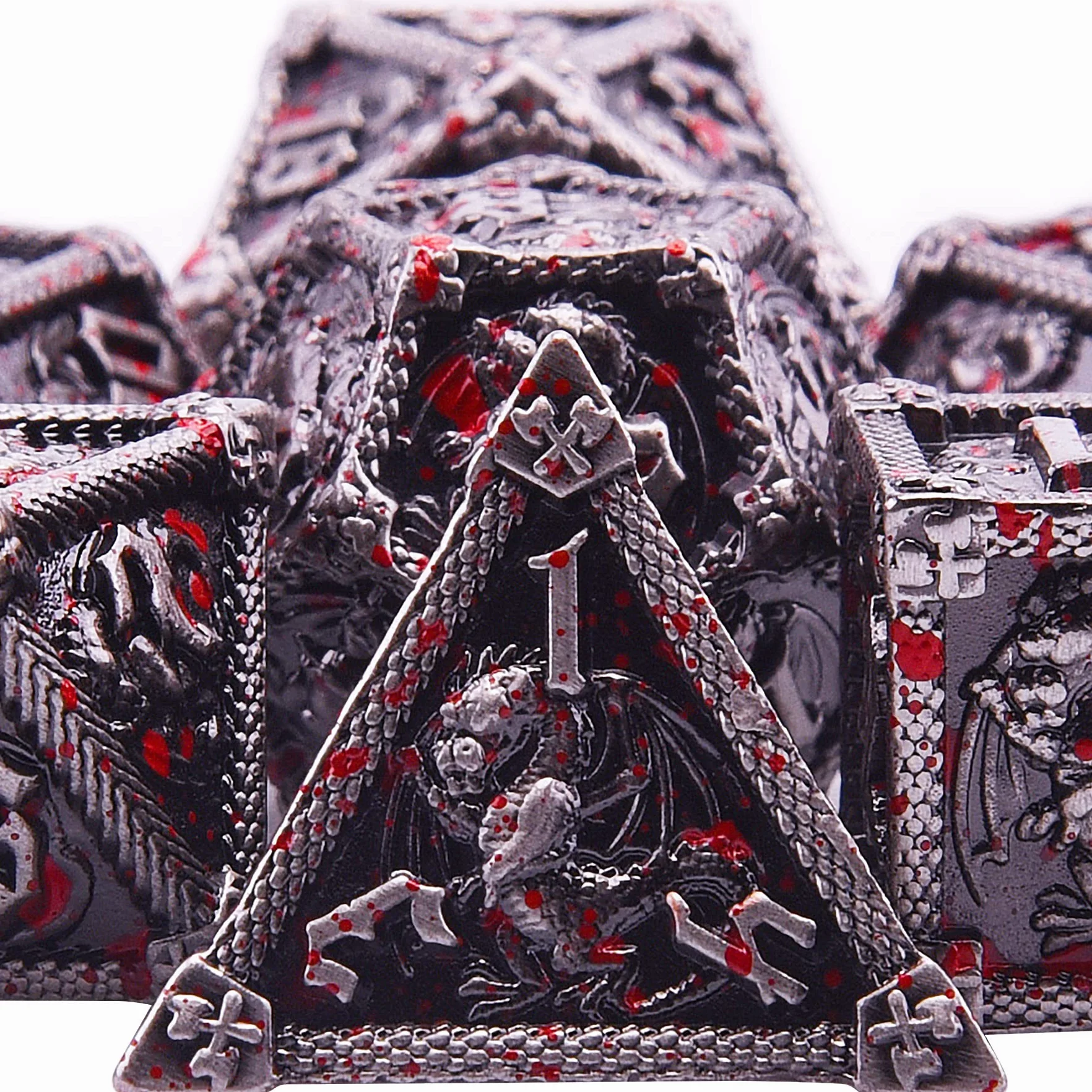 SIQUK 7-matrycowe metalowe kości do kości wielościennych DND z pudełkiem D20, D12, D10, D%, D8, D6, D4, zestaw do gry w lochy i smoki, RPG, MTG, gry planszowe (antyczne żelazo z rozpryskami krwi)